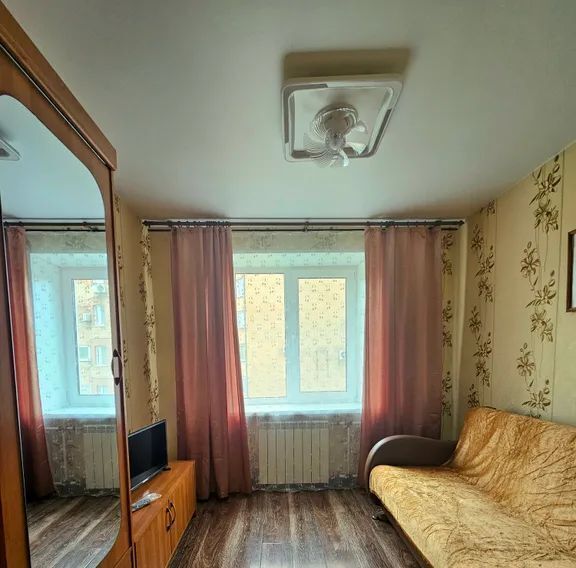 комната г Владивосток р-н Фрунзенский пр-кт Красного Знамени 38 фото 1