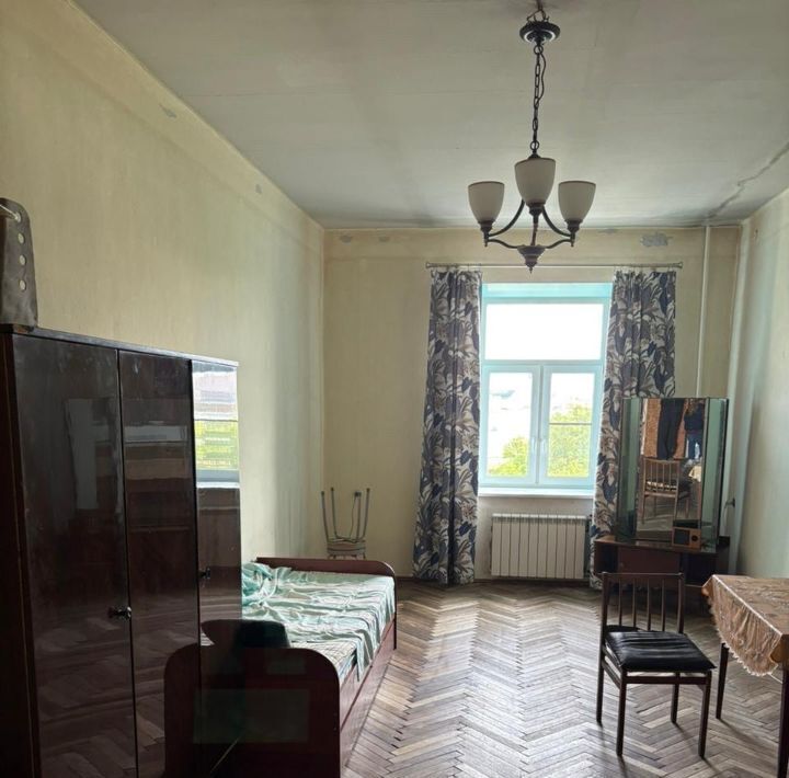 комната г Санкт-Петербург метро Адмиралтейская б-р Конногвардейский 11 фото 1