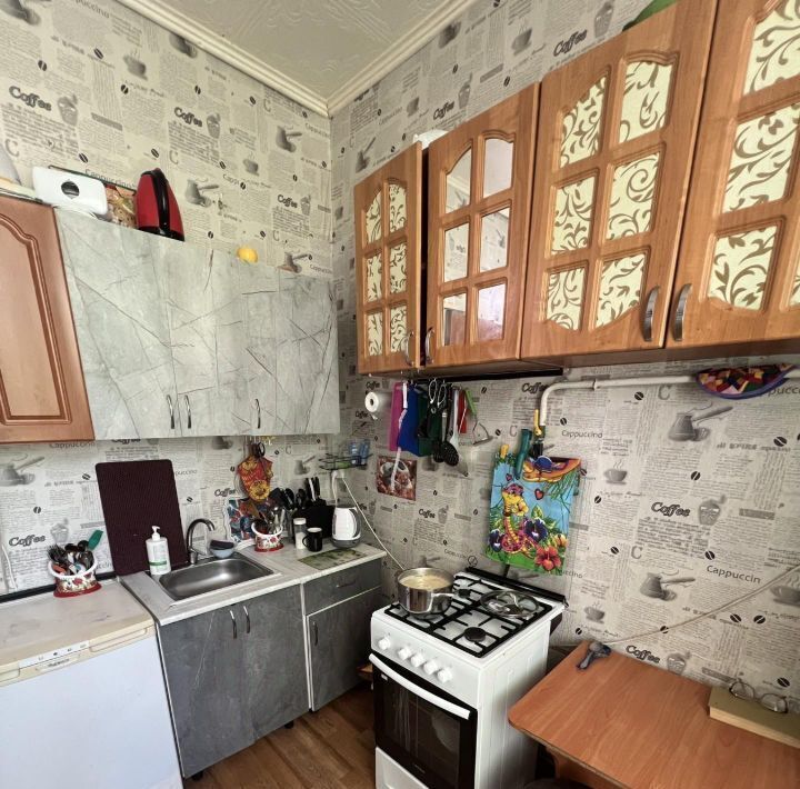 комната г Омск п Чкаловский р-н Октябрьский ул Пархоменко 6 фото 3
