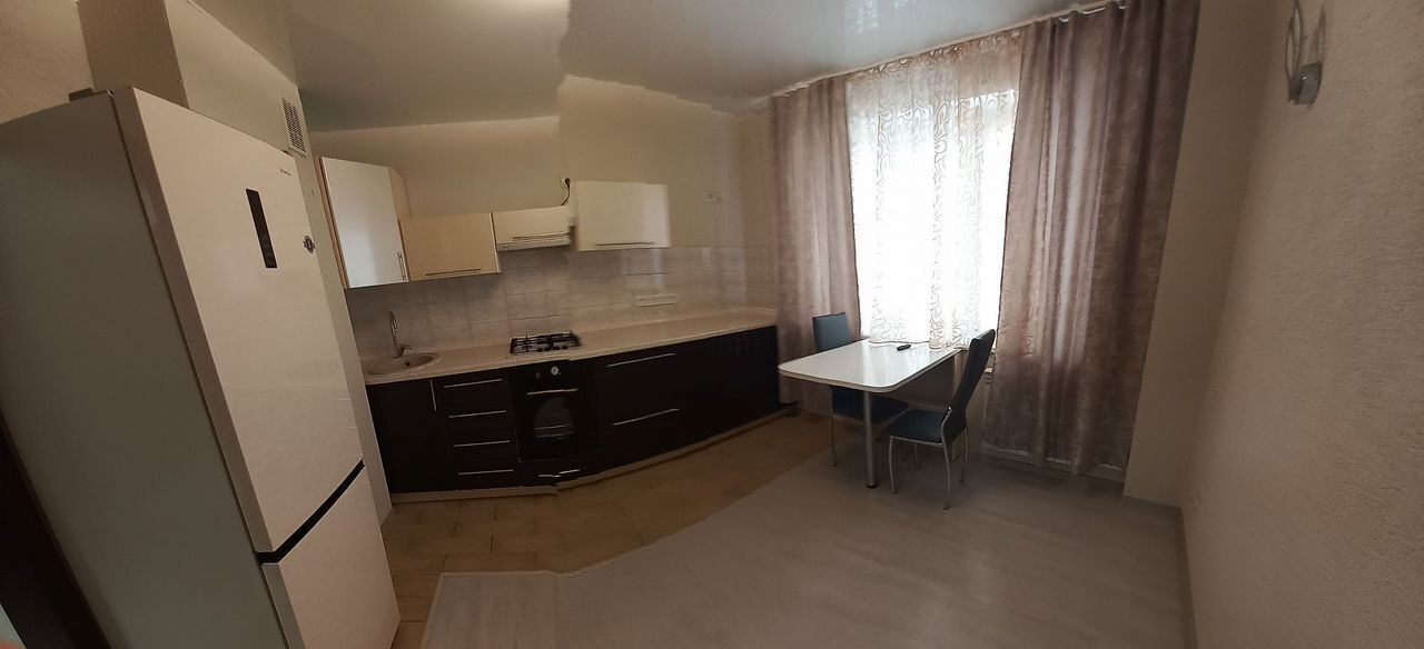 квартира г Саратов р-н Кировский Солнечный 2 ул им Батавина П.Ф. 19 ЖК «7-й мкр.» фото 2