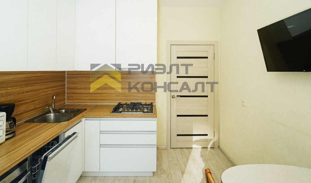 квартира г Омск ул Перелета 22к/1 фото 11