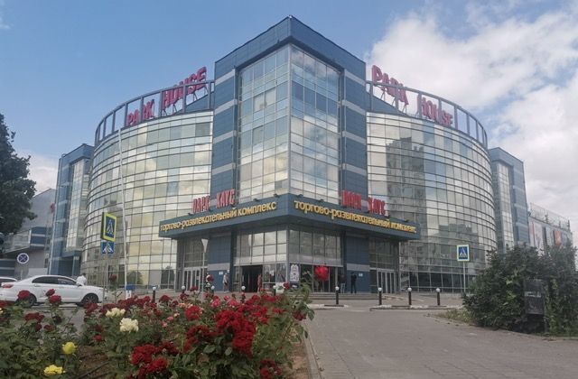 торговое помещение г Волгоград р-н Дзержинский район Семь Ветров б-р 30-летия Победы 21 фото 1
