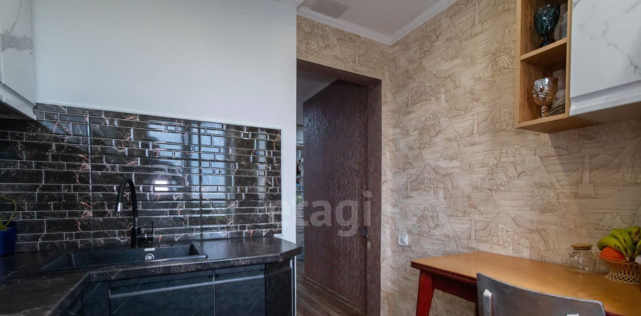 квартира г Калининград р-н Ленинградский наб Адмирала Трибуца 61 фото 17