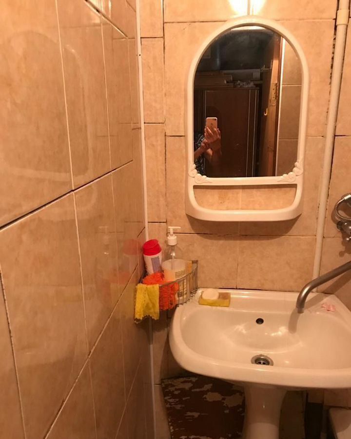 комната г Омск р-н Центральный ул Маршала Жукова 152 фото 6