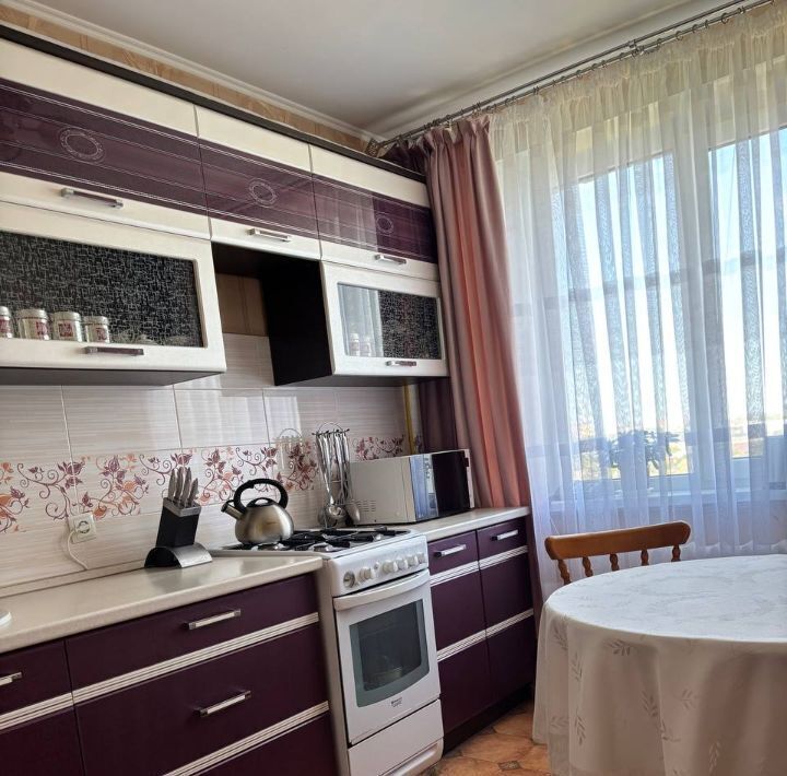 квартира г Оренбург р-н Центральный ул Терешковой 10/6 фото 9