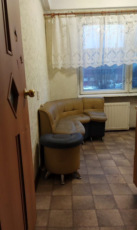 комната г Колпино ул Павловская 38/17 р-н Колпинский фото 3
