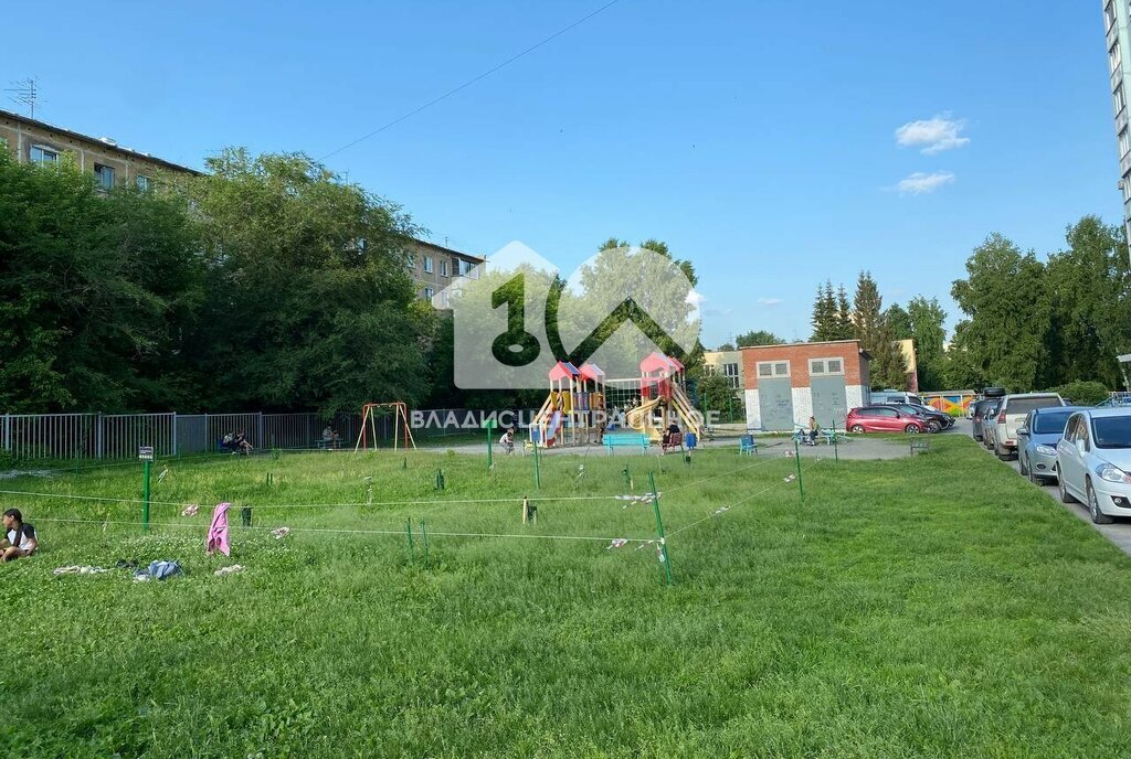 квартира г Новосибирск р-н Советский ул Динамовцев 15 Площадь Маркса фото 2