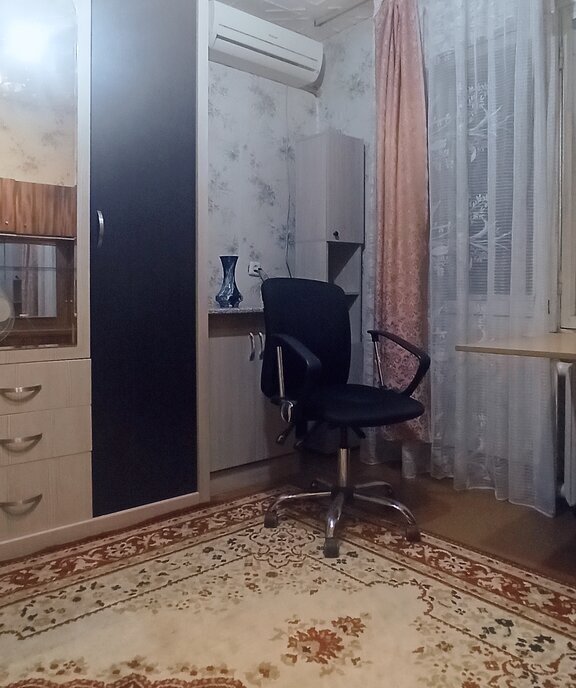 квартира г Астрахань ул 11-й Красной Армии 11к/1 фото 3
