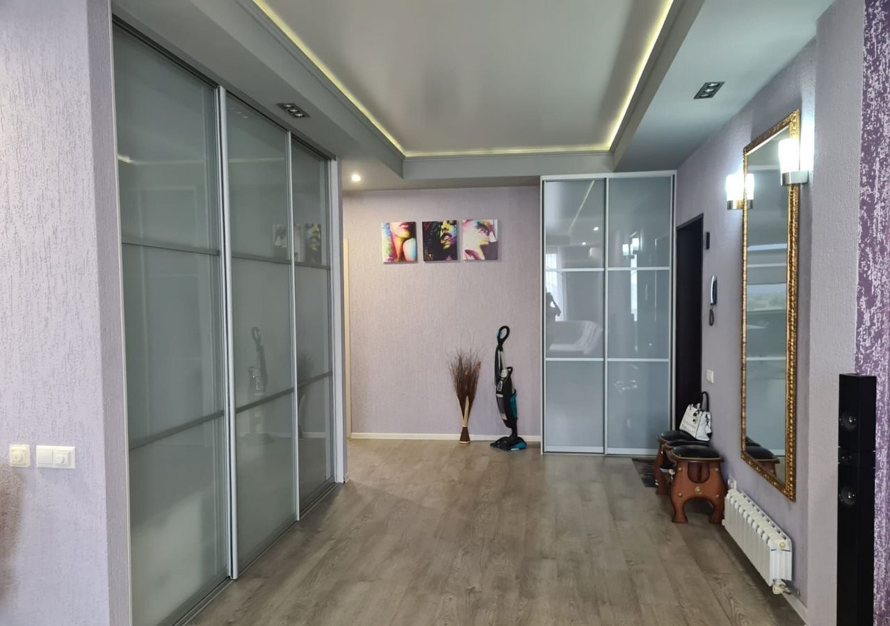 квартира г Абакан ул Стофато 5д фото 13