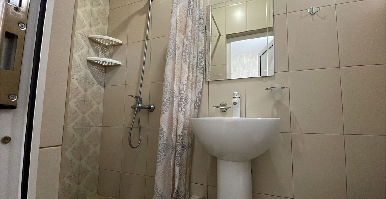 комната г Сочи р-н Адлерский Адлер ул Чкалова 10 фото 10