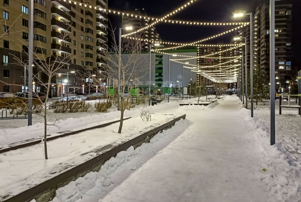 квартира г Тюмень ул Тимофея Чаркова 81к/2 фото 6