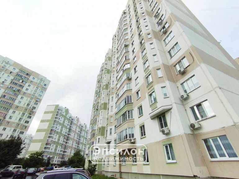 квартира г Курск р-н Центральный пр-кт Вячеслава Клыкова 76 фото 1