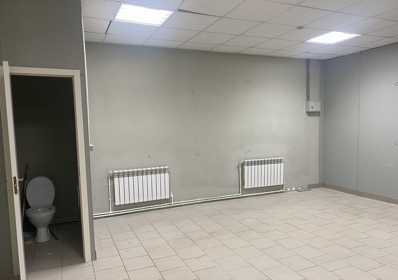 торговое помещение г Калуга р-н Октябрьский ул Калужского Ополчения 2 фото 4