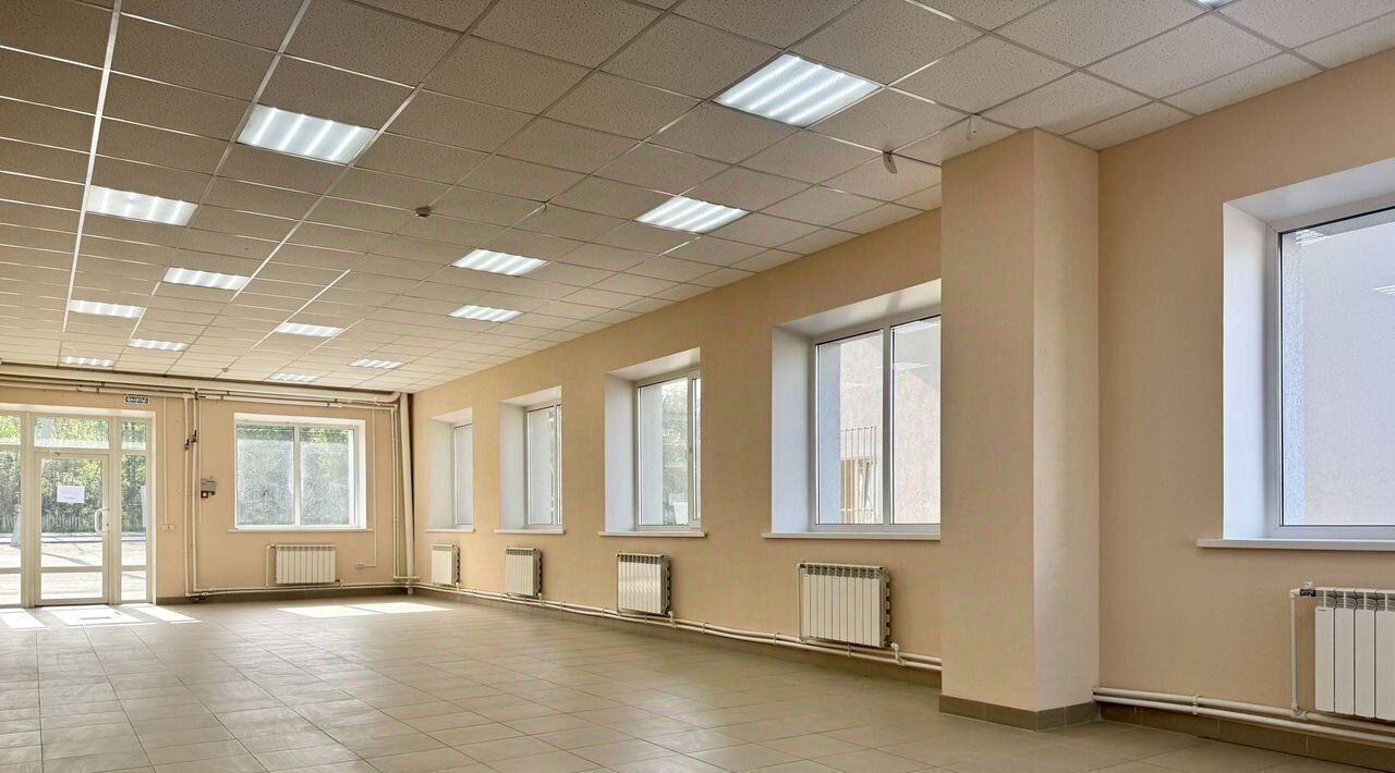 торговое помещение г Саратов р-н Ленинский ул Буровая 26к/5 фото 2