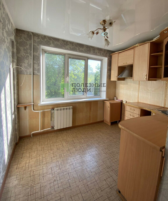квартира г Сосновоборск ул Труда 7 фото 1