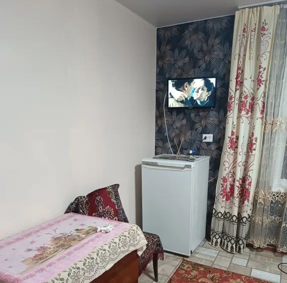 комната р-н Ейский г Ейск ул Рабочая 15 фото 3