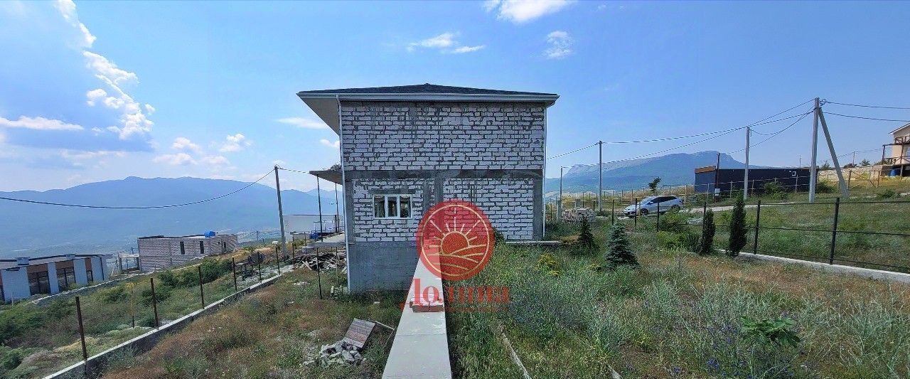 дом г Алушта с Лучистое ул Победителей фото 3