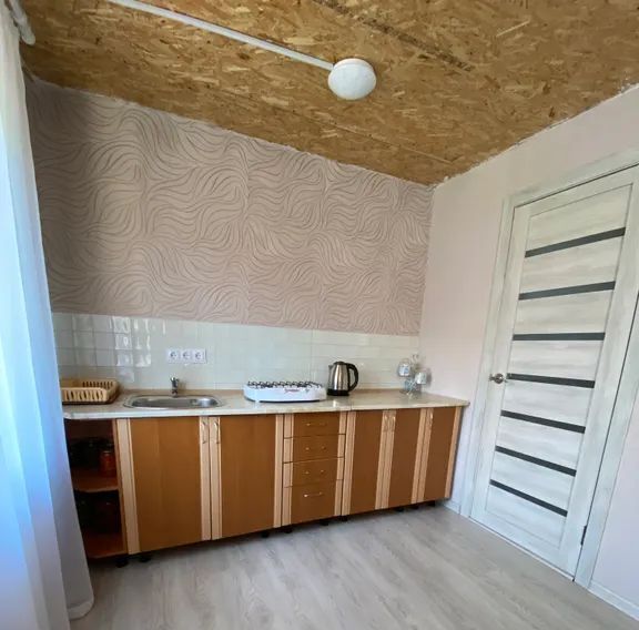 комната р-н Ейский г Ейск ул Энгельса 2 фото 4