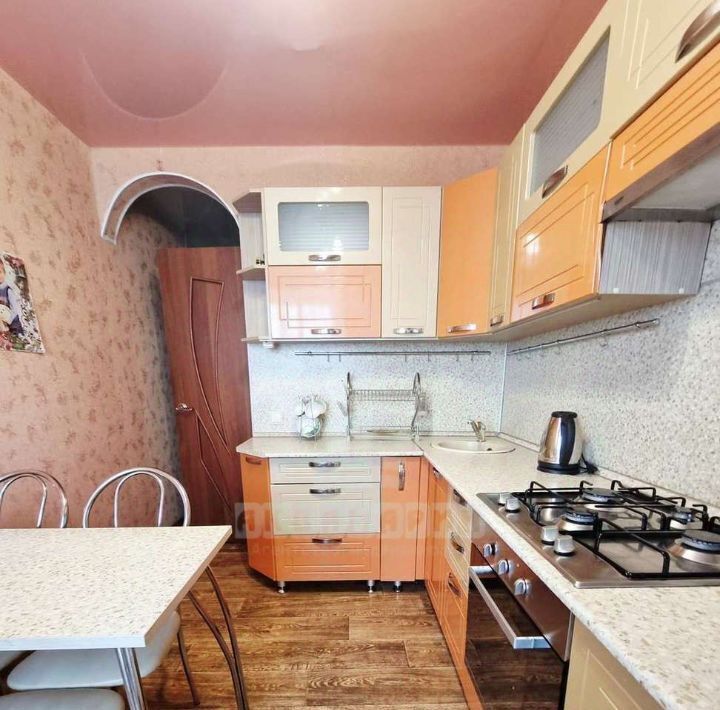 квартира г Волгоград р-н Советский ул Родниковая 16 фото 1