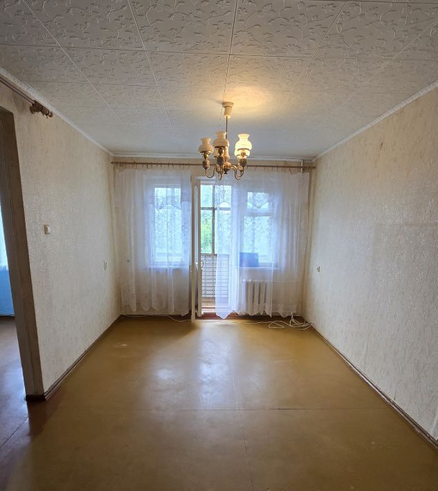квартира г Камышин мкр 4-й 40 фото 2