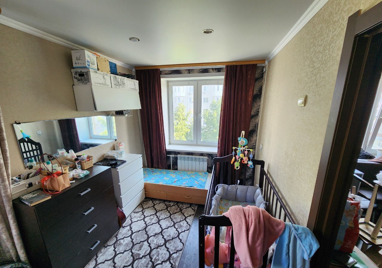 квартира г Тольятти р-н Центральный ул Ленинградская 46 фото 3