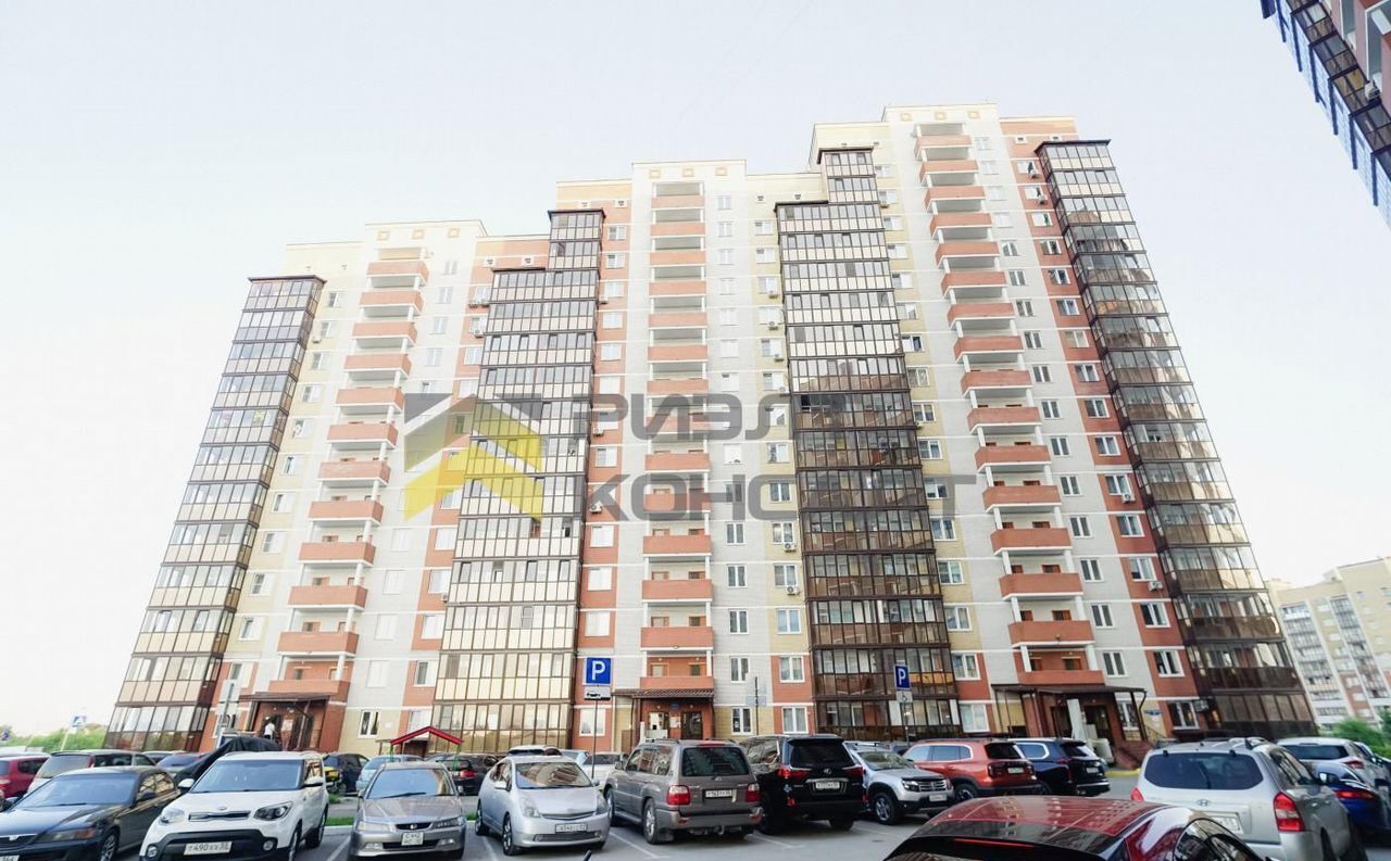 квартира г Омск р-н Кировский ул. Б. Г. Шаронова, 21 фото 16