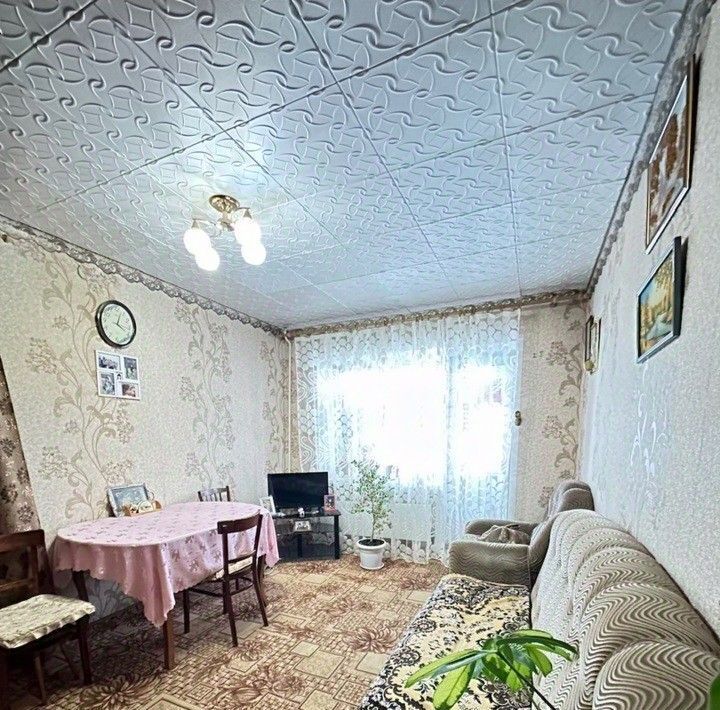 квартира г Прокопьевск р-н Рудничный ул Петренко 14 фото 1
