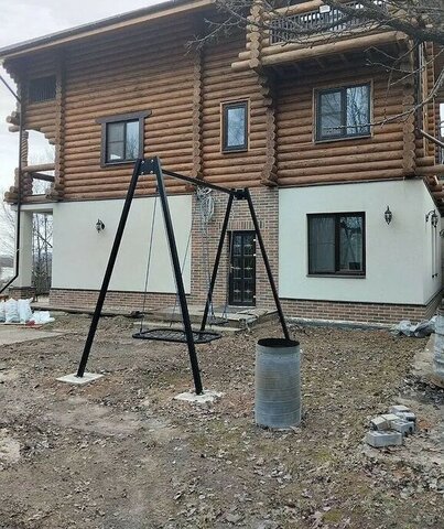 дом ул Сутырина 38 сельский посёлок Ленинская Слобода фото