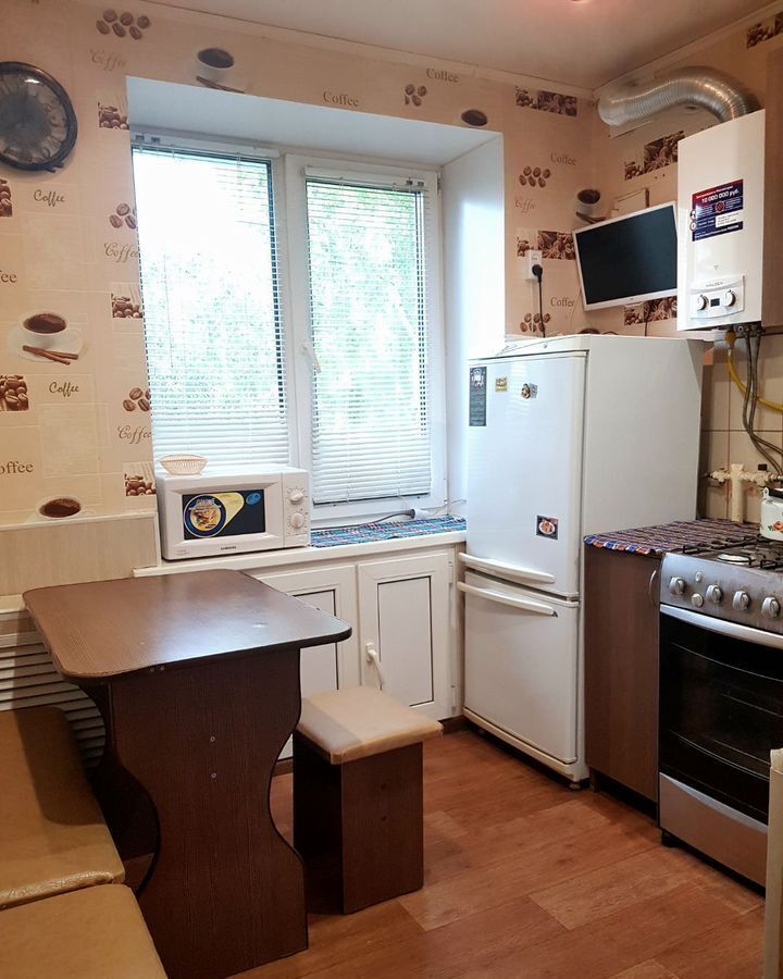 квартира г Октябрьский 21-й мкр-н, 4/5 фото 2