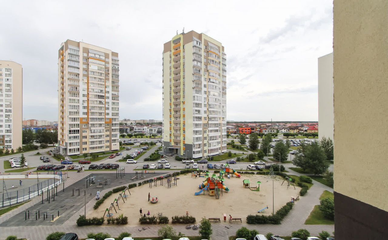 квартира г Тюмень р-н Калининский ул Александра Протозанова 12к/1 фото 29