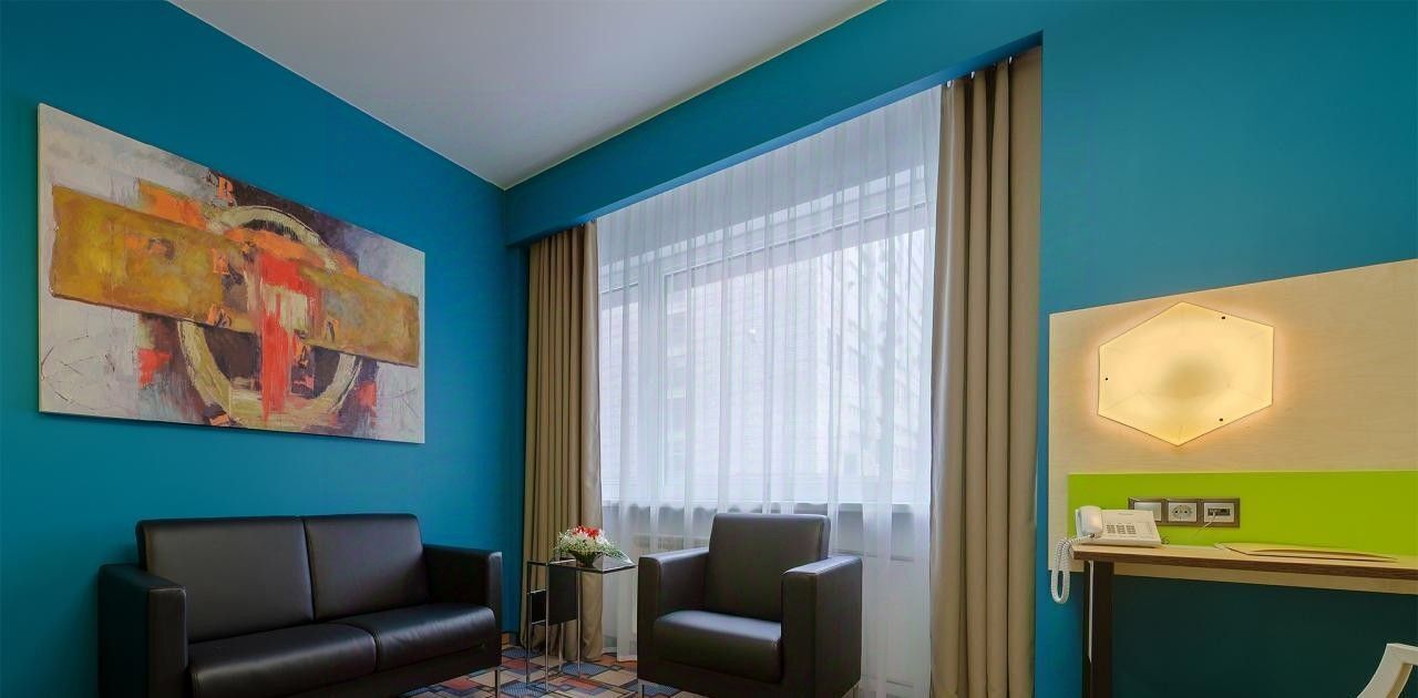 комната г Красноярск р-н Центральный ул Красной Армии 10с/5 фото 3