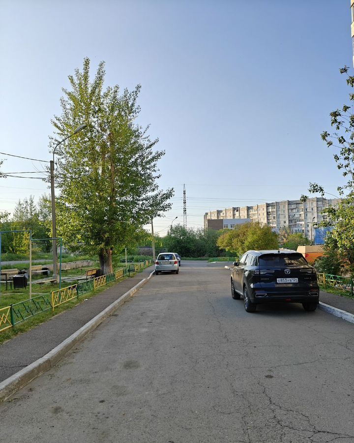 квартира г Красноярск р-н Октябрьский ул Петра Словцова 7 мкр-н Ветлужанка фото 3