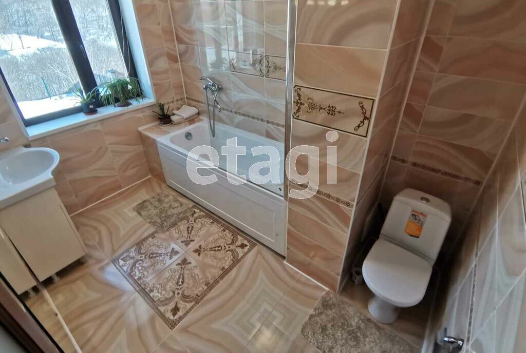 дом г Петропавловск-Камчатский ул Ларина фото 24