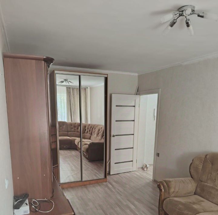 квартира г Омск р-н Кировский ул Лукашевича 15а фото 6