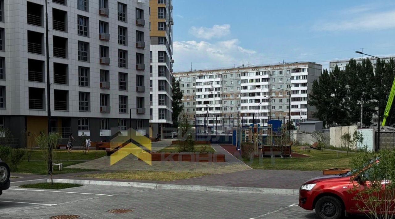 квартира г Омск р-н Кировский ул 70 лет Октября 3/6 фото 20