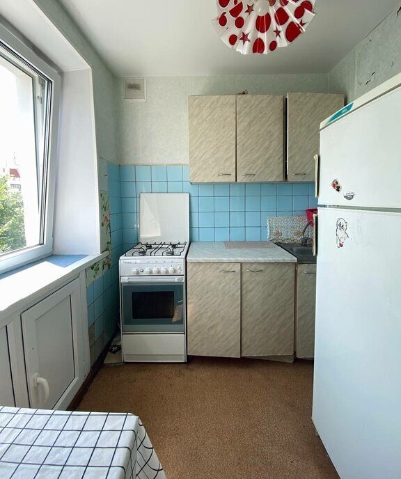 квартира г Саратов ул им Пугачева Е.И. 85/93 фото 7