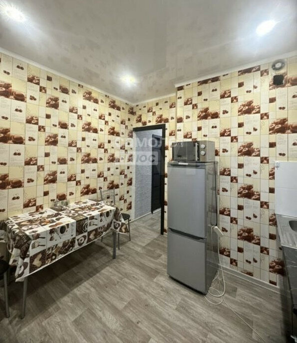 квартира г Астрахань ул Автомобильная 6 фото 1