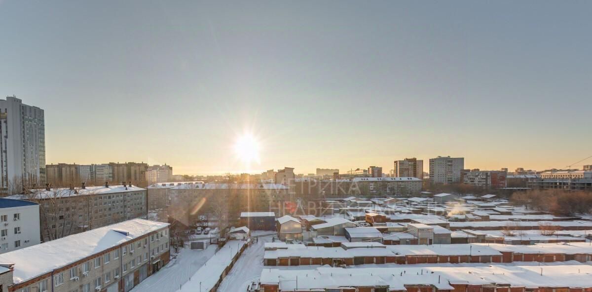 квартира г Тюмень р-н Ленинский ул Мельникайте 57 фото 12