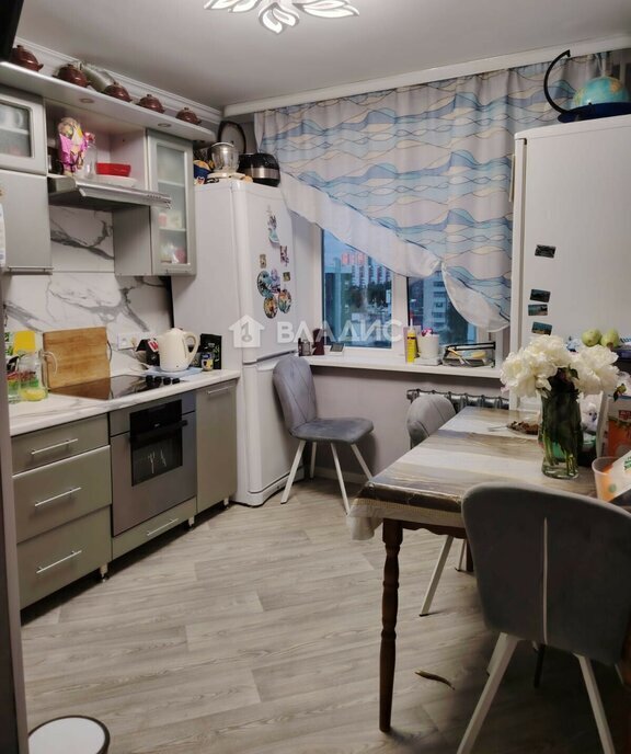 квартира г Тобольск р-н мкр 6 37 фото 1