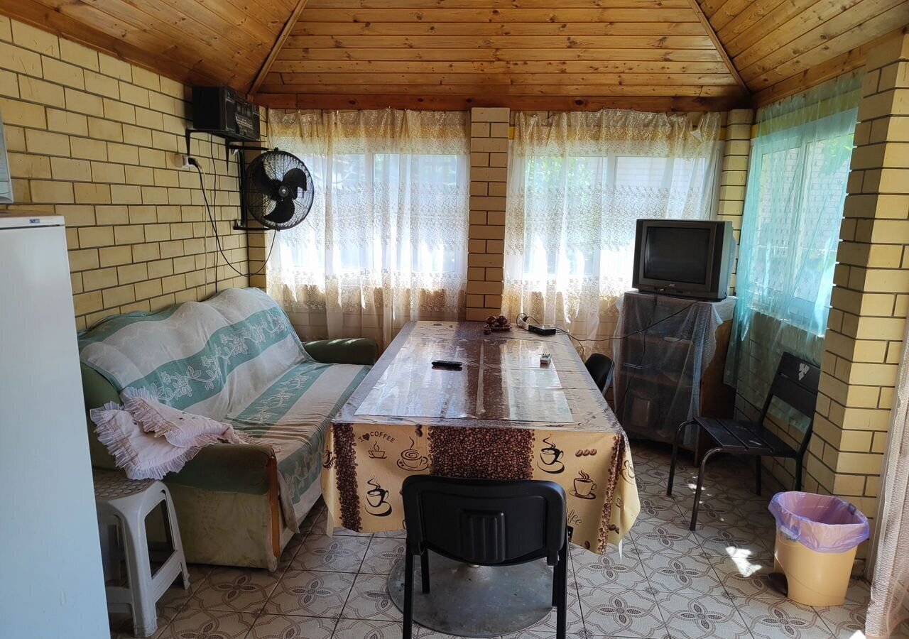 комната р-н Ейский г Ейск ул Первомайская 26 фото 15