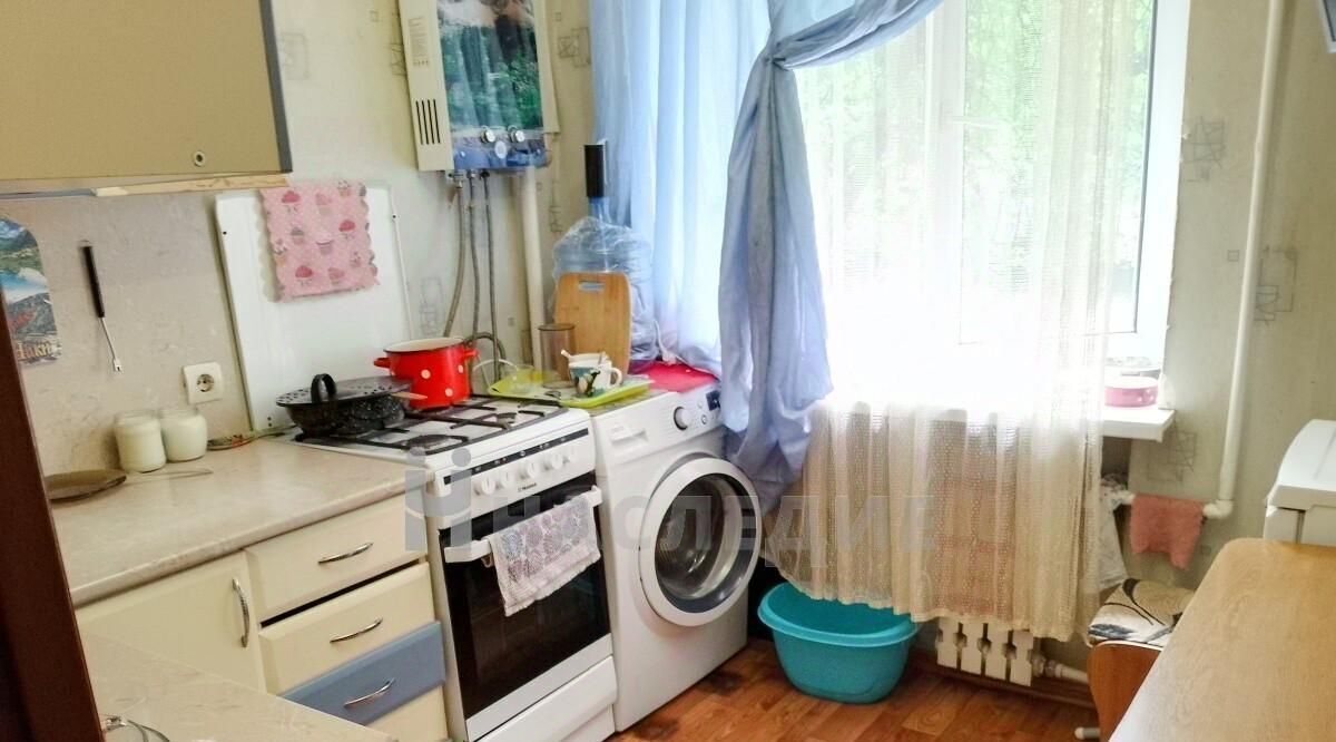 квартира г Каменск-Шахтинский пер Коммунистический фото 3