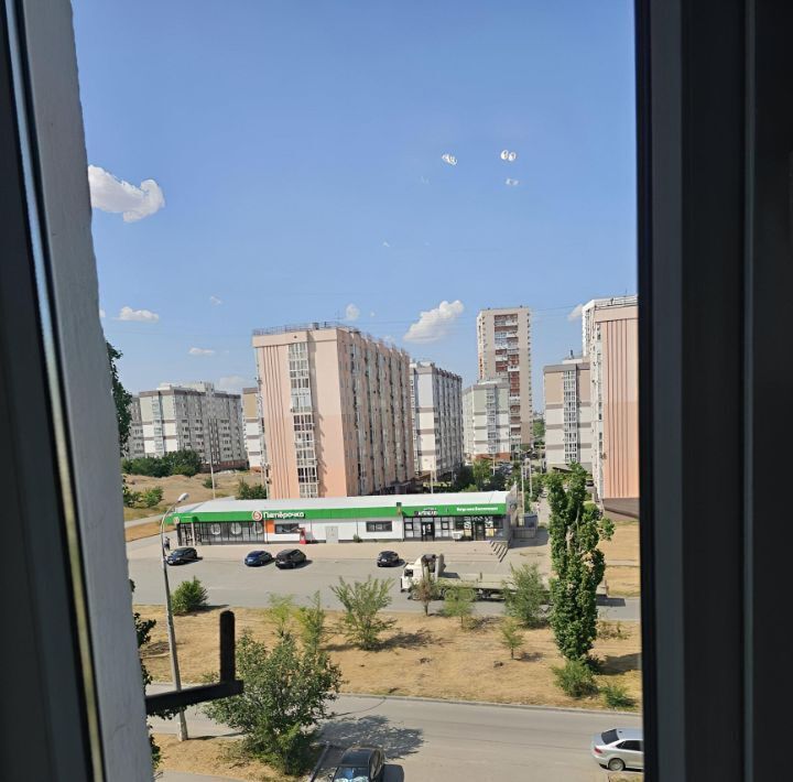 квартира г Волгоград р-н Кировский ул 64-й Армии 137 фото 5