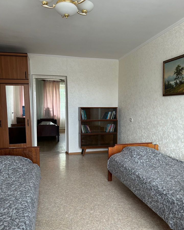 квартира г Тольятти р-н Центральный ул Баныкина 28 фото 4
