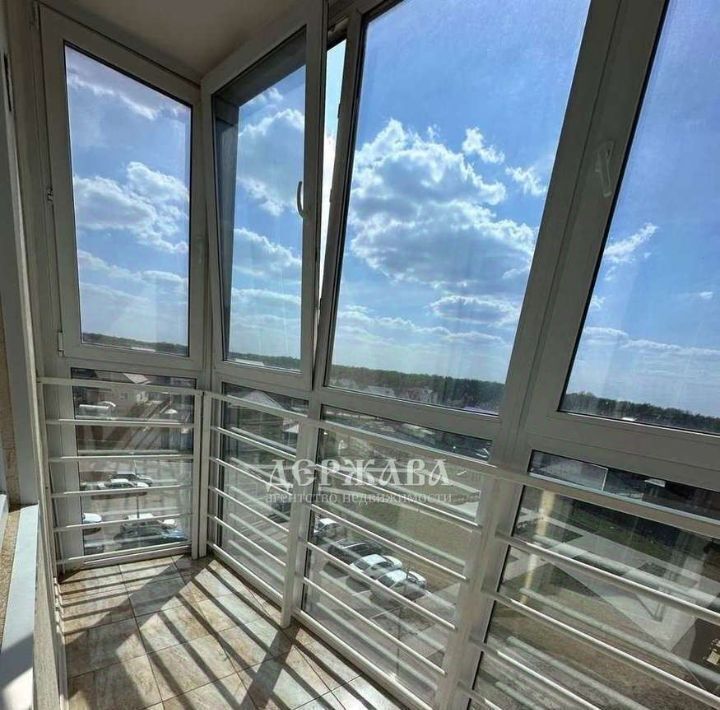 квартира г Старый Оскол Дубрава 1 кв-л, 22 фото 2