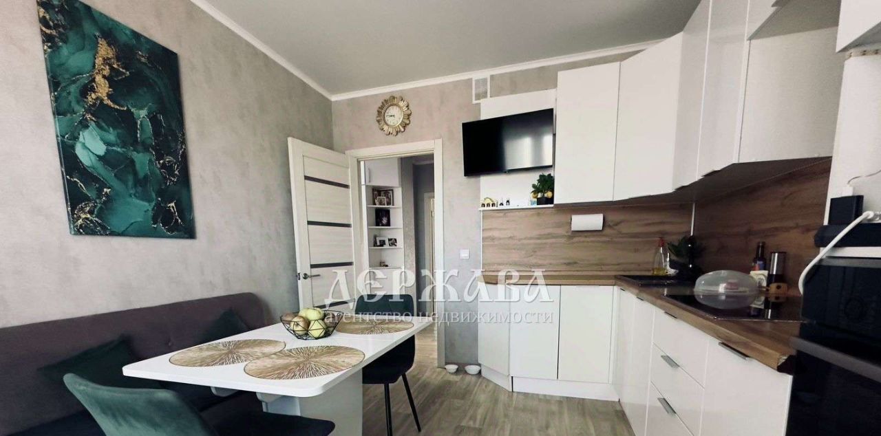 квартира г Старый Оскол Дубрава 1 кв-л, 22 фото 6