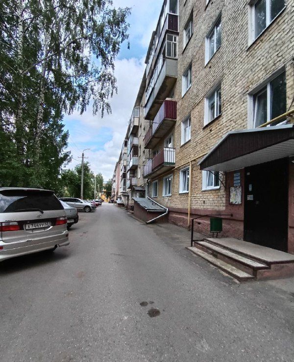 квартира р-н Вятскополянский г Вятские Поляны ул Школьная 51 фото 1