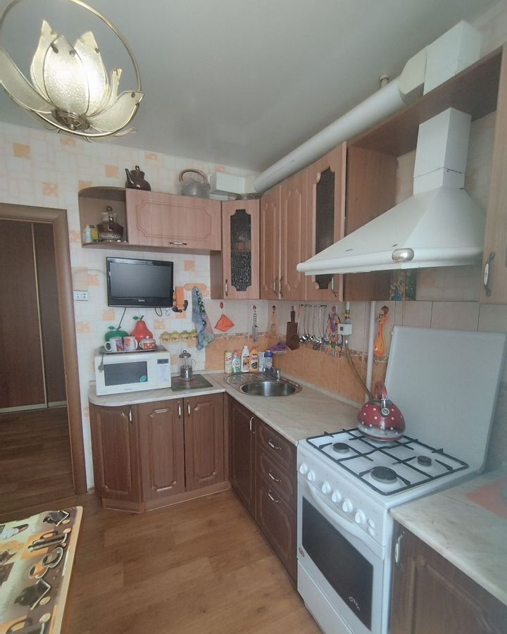 квартира г Нижний Тагил р-н Ленинский ул Выйская 27 фото 2