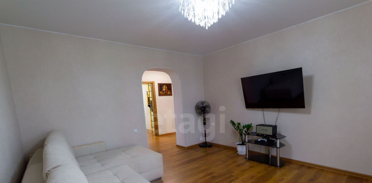 квартира г Ялуторовск ул Свободы 18 фото 4
