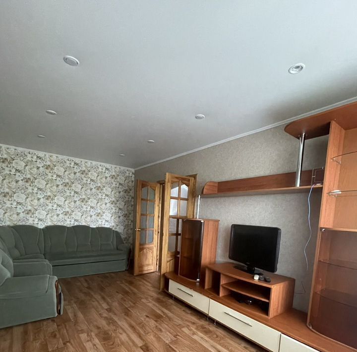 квартира г Шахты ул Садовая 3 фото 1