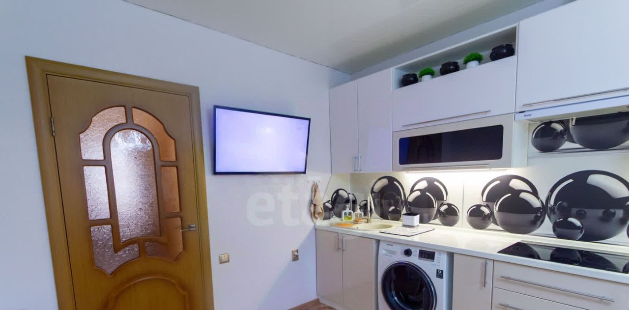 квартира г Ялуторовск ул Свободы 18 фото 15